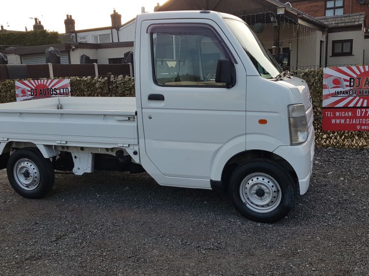 now sold thanks!!!!Mazda/ suzuki mini pickup 650cc jap import corrosion free in stock- no vat 	excellent condition- 4 new tyres -low mileage quote 91