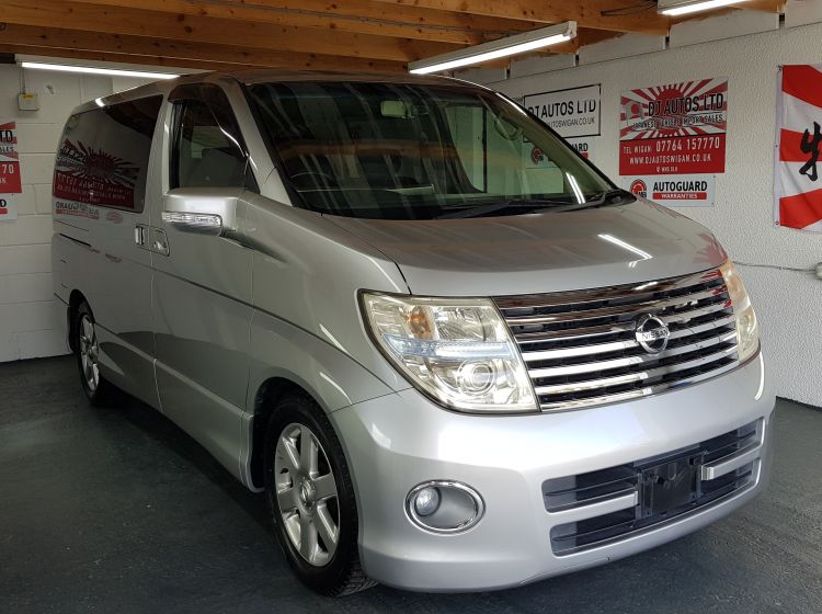 now sold thanks!!!!Nissan Elgrand 2.5 automatic 8 seater silver MPV day van fresh import in excellent condition 2006 px and finance 6 months warranty quote 110