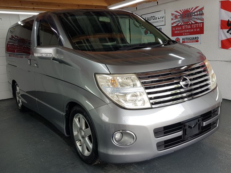 now sold thanks!!!!!!Nissan Elgrand 2.5 automatic 8 seater grey 2wd +4wd day van japanese import- 06 	in stock- quote 113 px and finance possible ready to go