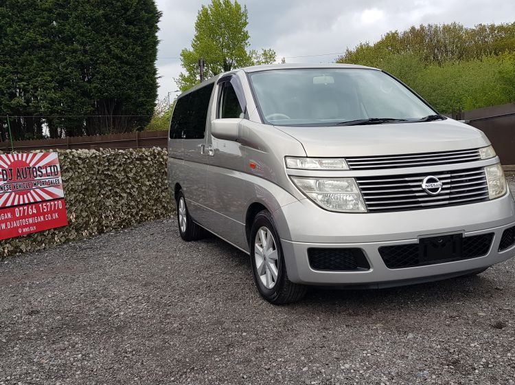 now sold thanks!!!!!!issan Elgrand 3.5 automatic 8 seater biege MPV day van only 40k miles 2004	in stock rear electric curtains -quote 119
