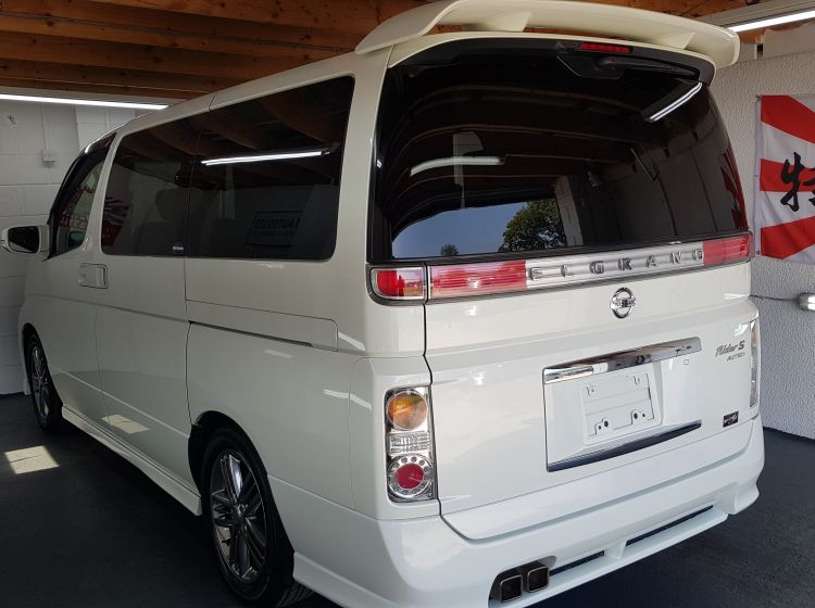 now sold thanks!!!!!!Nissan Elgrand e51 rider s 3.5 automatic 8 seater white japanese import 2006 in stock-ready to go-please quote 164-4 new tyres