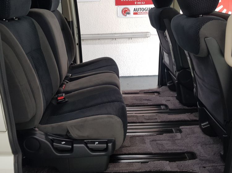 now sold thanks!!!!!!Nissan Elgrand e51 rider s 3.5 automatic 8 seater white japanese import 2006 in stock-ready to go-please quote 164-4 new tyres