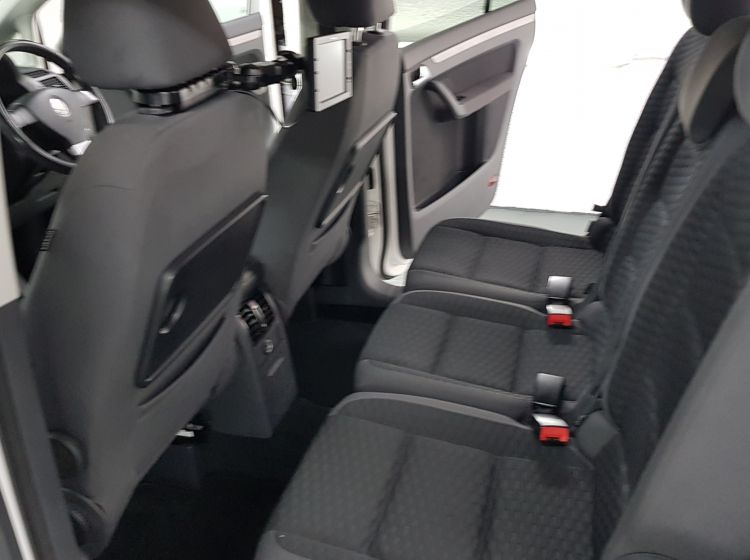 now sold thanks!!!Volkswagen Touran 1.4 TSI ( 140ps 7st DSG automatic japanese import 2010 excellent condition px and finance- please quote 166