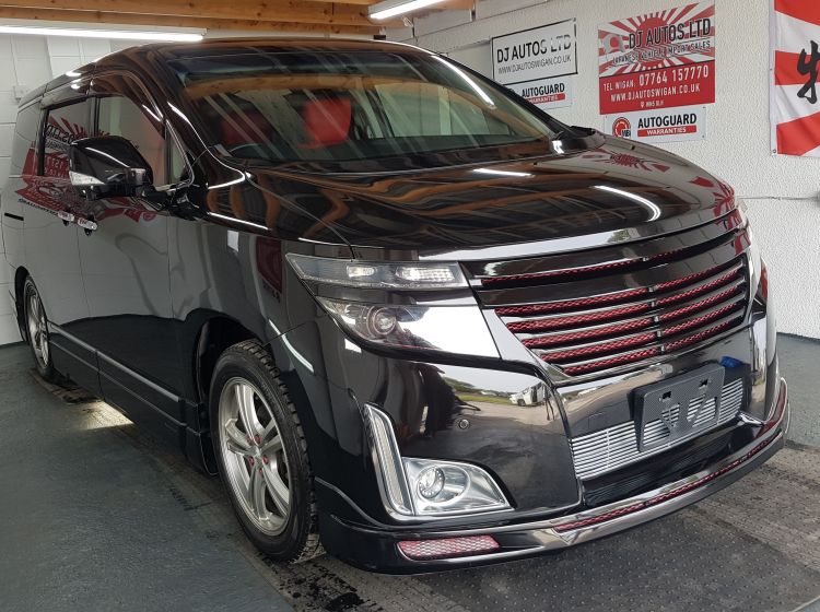 now sold thanks!!!!!!Nissan Elgrand E52 rider sunroof japanese import 2.5cc auto 7 seater 2010 in stock- leather seats,please quote 167