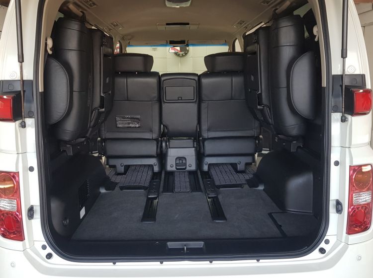 now sold thanks!!!!!!!184-Nissan elgrand e51 white 2.5 auto 8 leather seats fresh japanese import 08 in stock 360 camera view-please quote 184