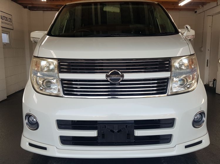 now sold thanks!!!!!!!184-Nissan elgrand e51 white 2.5 auto 8 leather seats fresh japanese import 08 in stock 360 camera view-please quote 184