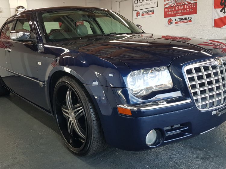 193-Chrysler 300C 3.5 V6 auto blue -22 inch wheels fresh japanese import  only 39k miles-excellent condition- please quote 193