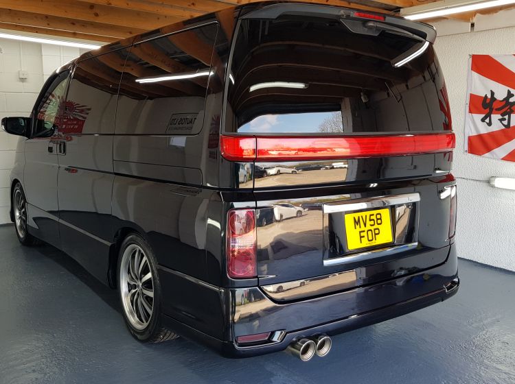 now sold thanks!!!!!!!!196-Nissan Elgrand e51 2.5 automatic 8 leather seats black japanese fresh import only 52000 miles -08 	in stock-please quote 196