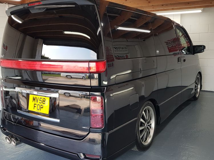 now sold thanks!!!!!!!!196-Nissan Elgrand e51 2.5 automatic 8 leather seats black japanese fresh import only 52000 miles -08 	in stock-please quote 196