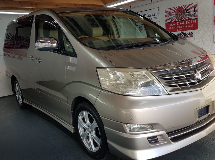 NOW SOLD THANKS!!!!!!!197-Toyota Alphard 2.4 gold petrol automatic 8 seater sunroofs japanese import 2007 -excellent condition-please quote 197