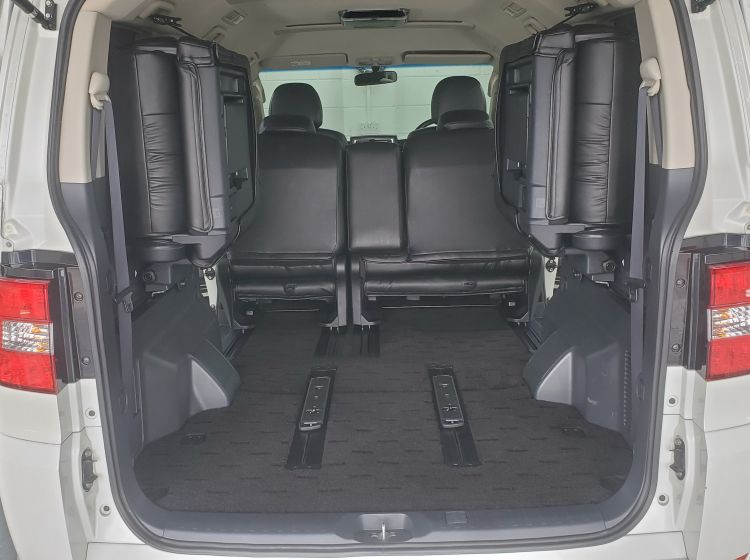 sold thanks!!!!!!!!326-Mitsubishi delica d5 2.4 auto 4x4 7 seats fresh japanese import  20 alloys -6 month warranty-px poss-please quote 326