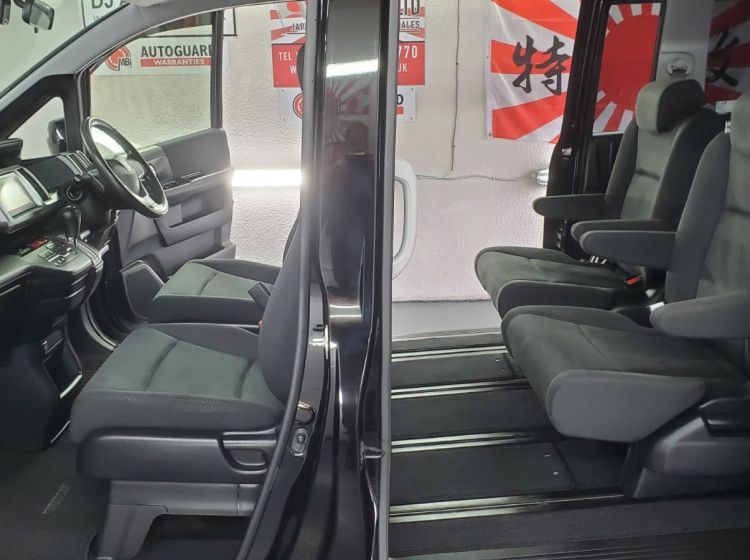358-Honda stepwagon spada 2.0 automatic in black 7 seats fresh japanese import 47k miles 2013 -excellent condition fresh japanese-please quote 358 to reserve me