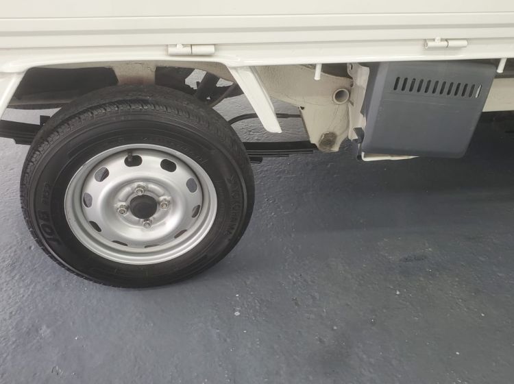 375-Daihatsu hi jet mini pick up 650cc fresh japanese import 4wd plus hi and low gear 8k miles  grade 4 	px possible- no corrosion- please quote 375 to reserve me