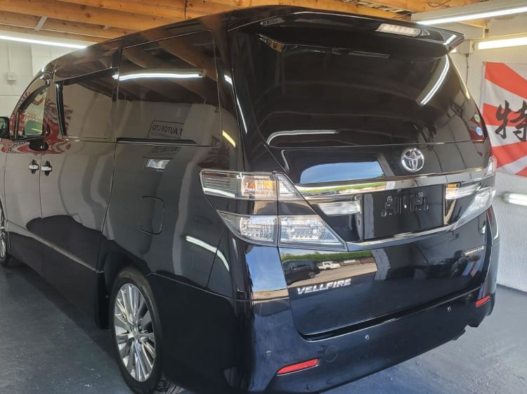 now sold thanks!!!381-Toyota vellfire golden eyes 2.4 automatic 7 seater fresh japanese import 2013 excellent condition	only 48k miles-in stock-please quote 381