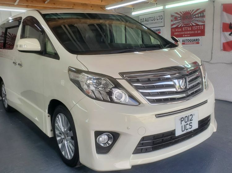 384 Toyota Alphard 2.4 petrol auto 7 seats sunroofs fresh japanese import 2012	in excellent condition 50k miles warranted please quote 384