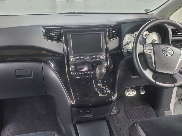 deposit recieved thanks!!!!!!397-Toyota vellfire gs 3.5cc auto 7 seats fresh japanese import 34k miles 2013 4.5 grade in excellent condition px poss 6 months warranty-please quote 397 to reserve me!!!