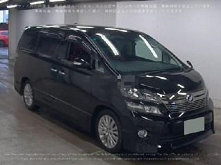 401-Toyota vellfire 2.4 auto g edition red 7 seats 47k miles japanese import 2014 due in october-please quote 401 to reserve me!!!!!!