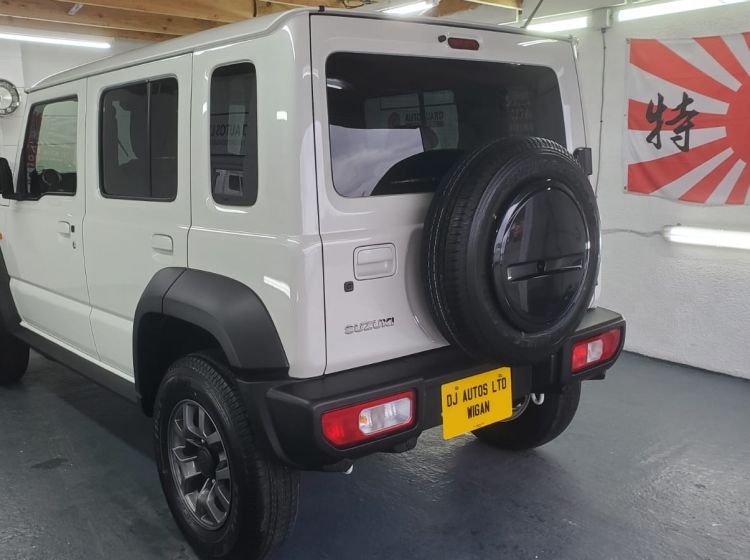 407-Suzuki jimny nomade 1.5 auto 4wd white new japanese import delivery miles 2025  px and finance avalible -36 months warranty-ready to go-quote 407 to reserve me!!!!!!!