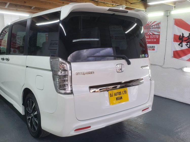 418-Honda stepwagon spada cool spirit 2.0 auto 7 seat 54K japanese import 4.5 grade in excellent condition-2013-please quote 418 to reserve me