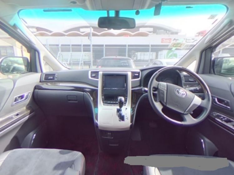 427-Toyota vellfire 2.4 auto golden eyes 7 seater japanese import only 18k miles 4.5 grade 2013 due in uk may-please quote 427 to reserve me