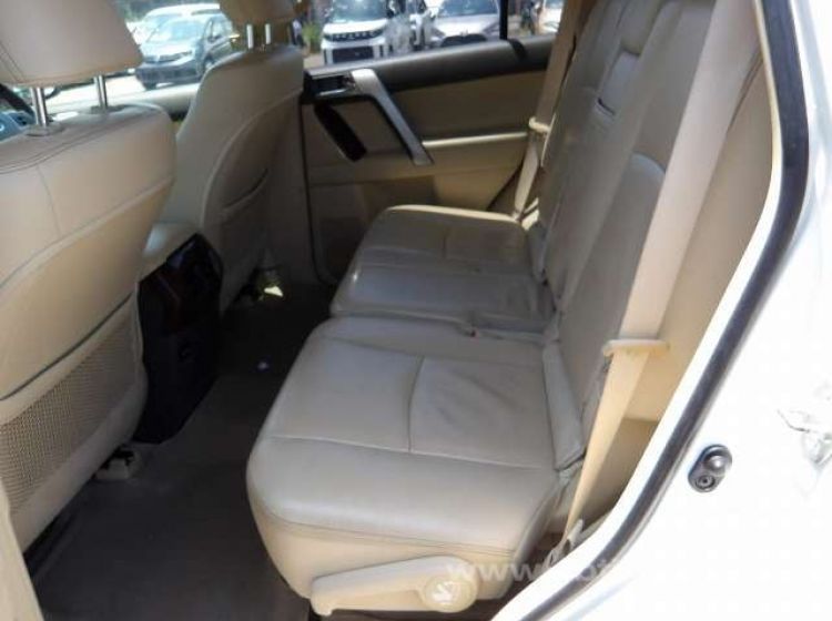 440-Toyota Land Cruiser prado 2.8 diesel auto japanese import 7 leather seater  rust free-due in september -please quote 440