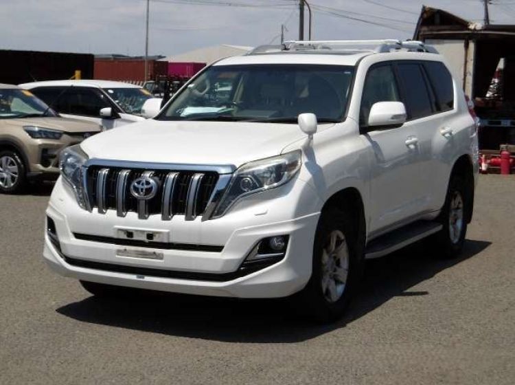 440-Toyota Land Cruiser prado 2.8 diesel auto japanese import 7 leather seater  rust free-due in september -please quote 440