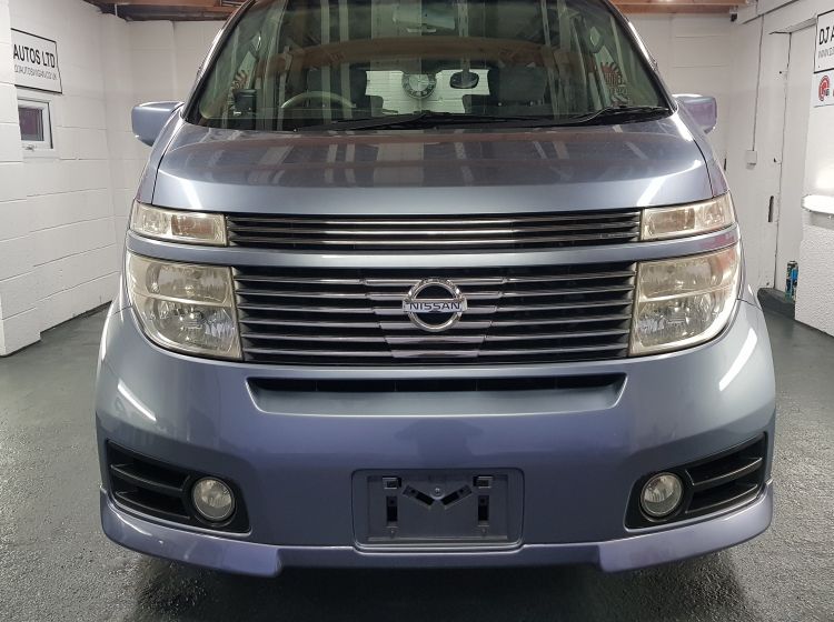 now sold thanks!!!!Nissan Elgrand 3.5 automatic 4wd 8 seater blue japanese import corrosion free 	stunning alround condition grade 4 -px poss quote 82