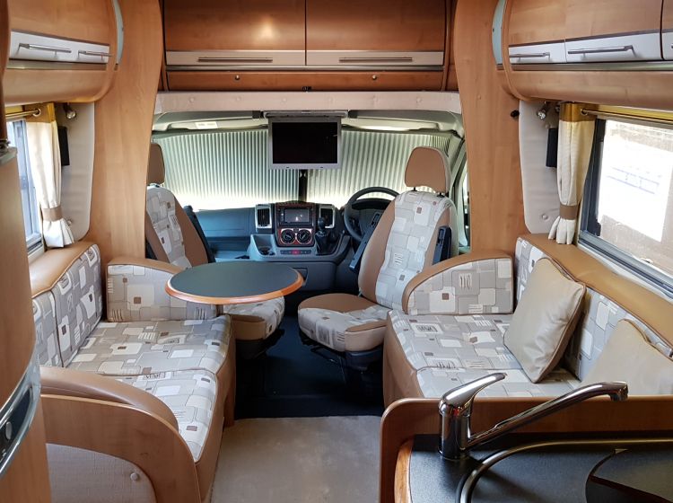 now sold thanks!!!!!!Autotrail Dekota 3.0 motorhome 4 berth 2 belts french bed only 14500 miles 2009 extras excellent condition px and finance 6 months warranty