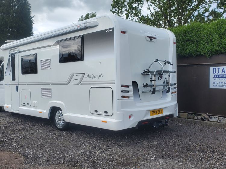 sold thanks!!!!!!!BAILEY APPROACH AUTOGRAPH 794i MOTORHOME 4 berth 4 belts island bed 3K miles 1 owner from new px and finance possible- 12 months warranty