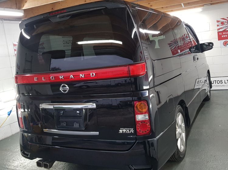 now sold thanks!!!!!!Nissan Elgrand 2.5 automatic 8 seater black fresh import MPV day van 2005 px poss excellent alround condition 6 months warrant