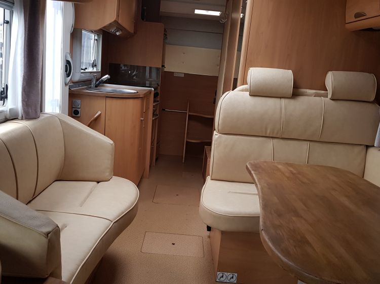 now sold thanks!!!!!!!burstner-Elegance-821 motorhome 6 berth 4 seatbelts tag axle large garage with extras 05 solar panel -towbar-reverse camera