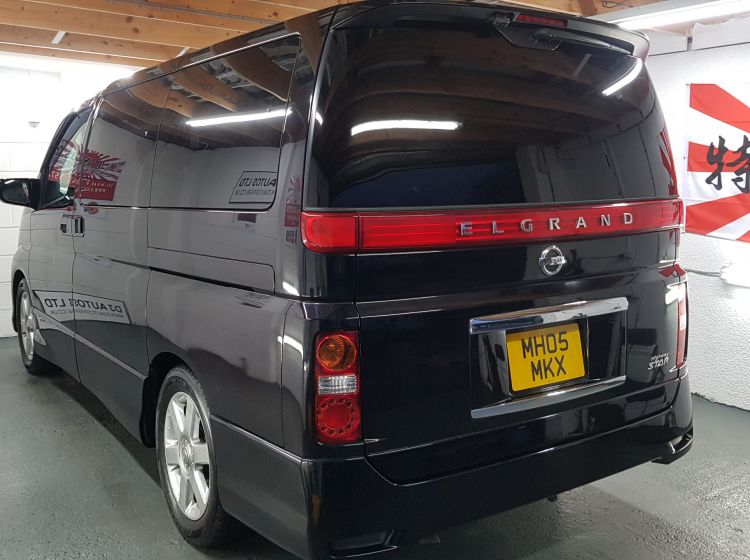 now sold thanks!!!!!!!Nissan elgrand 2500cc highway star black sunroofs fresh import in stock px and finance 6 months nationwide warranty 2005