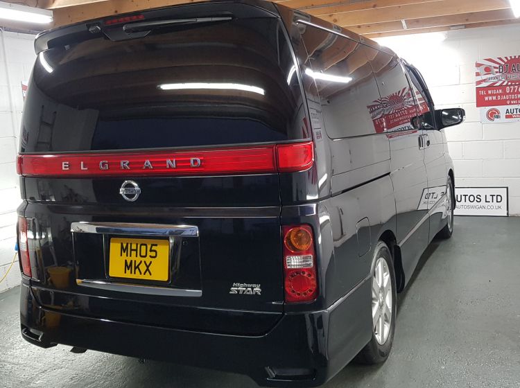 now sold thanks!!!!!!!Nissan elgrand 2500cc highway star black sunroofs fresh import in stock px and finance 6 months nationwide warranty 2005