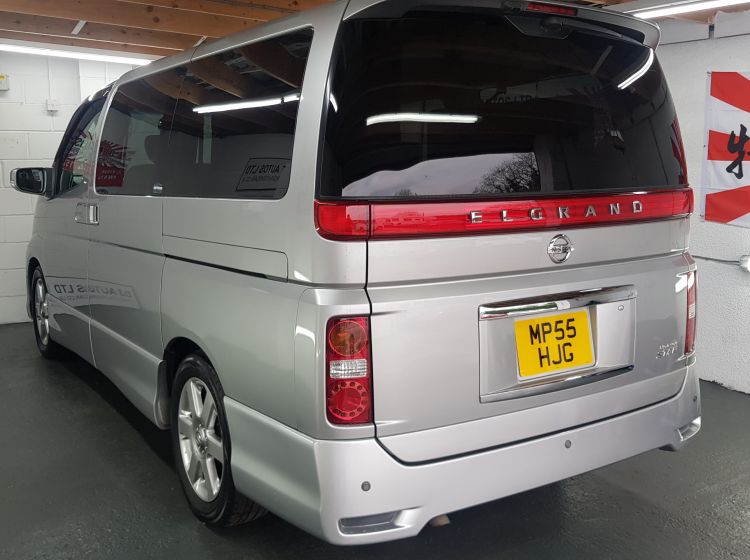 now sold thanks!!!!Nissan Elgrand 3.5 automatic 8 seater silver day van in stock 2006 excellent condition px and finance 6 months warranty
