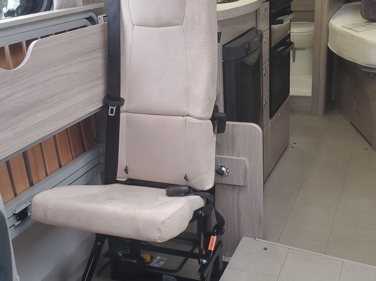 sold thanks!!!!!ELDDIS MAGNUM GT 155 MOTORHOME 4 BERTH 4 BELTS FRENCH BED 1 OWNER 6K MILES -71 REG 	px and finance possible- 12 months warranty