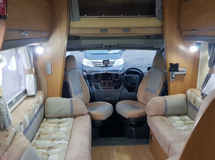 now sold thanks!!!!!!swift kontiki 669 motorhome 3.0 diesel 6 berth 4 seatbelts tag axle extras 2008 	solar panel -towbar-reverse camera roof dome untested