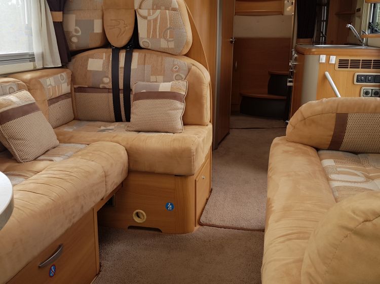 now sold thanks!!!!!!swift kontiki 679 motorhome 3.0 diesel 4 berth 4 seatbelts tag axle garage 2010 fsh 2 keys excellent condition px and finance welcome