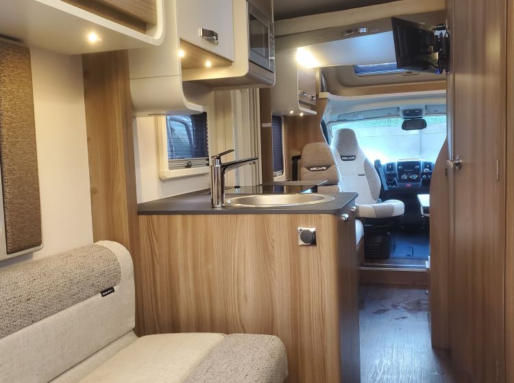 sold deposit received thanks!!!!!! SWIFT ESCAPE 674 motorhome 6 berth 5 belts u shape lounge only 9k miles 20 reg excellent condition px and finance possible 12 months warranty