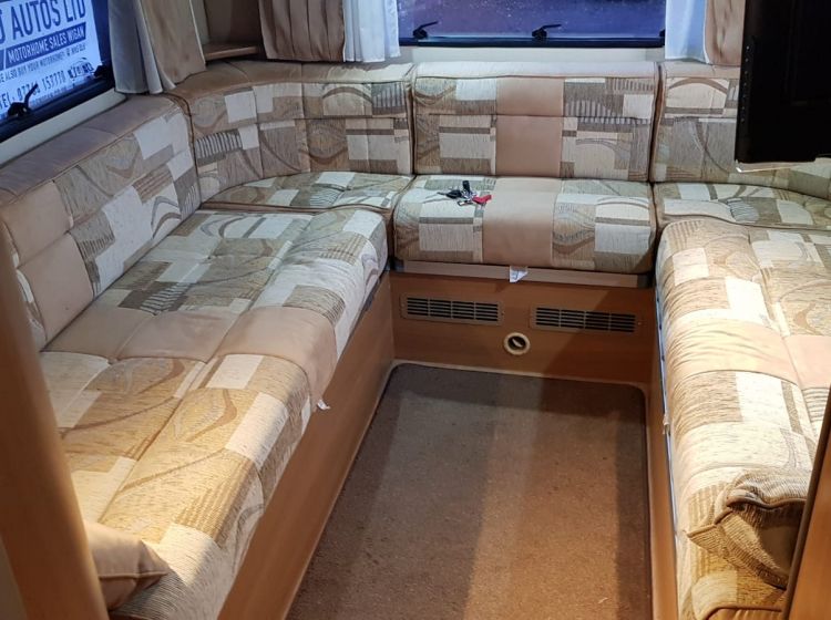 now sold thanks!!!!!!motorhome swift voyager 695 el 4 berth 4 seatbelts with extras 2008 	fsh 2 keys excellent condition px and finance welcome